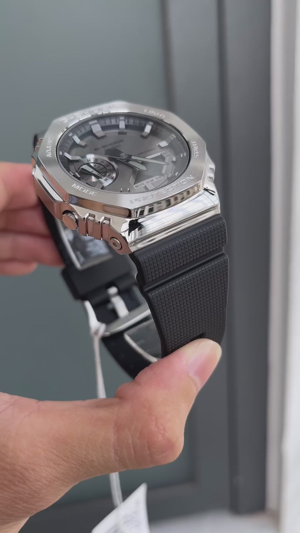 GM2100 METAL SILVER-BLACK WATCH