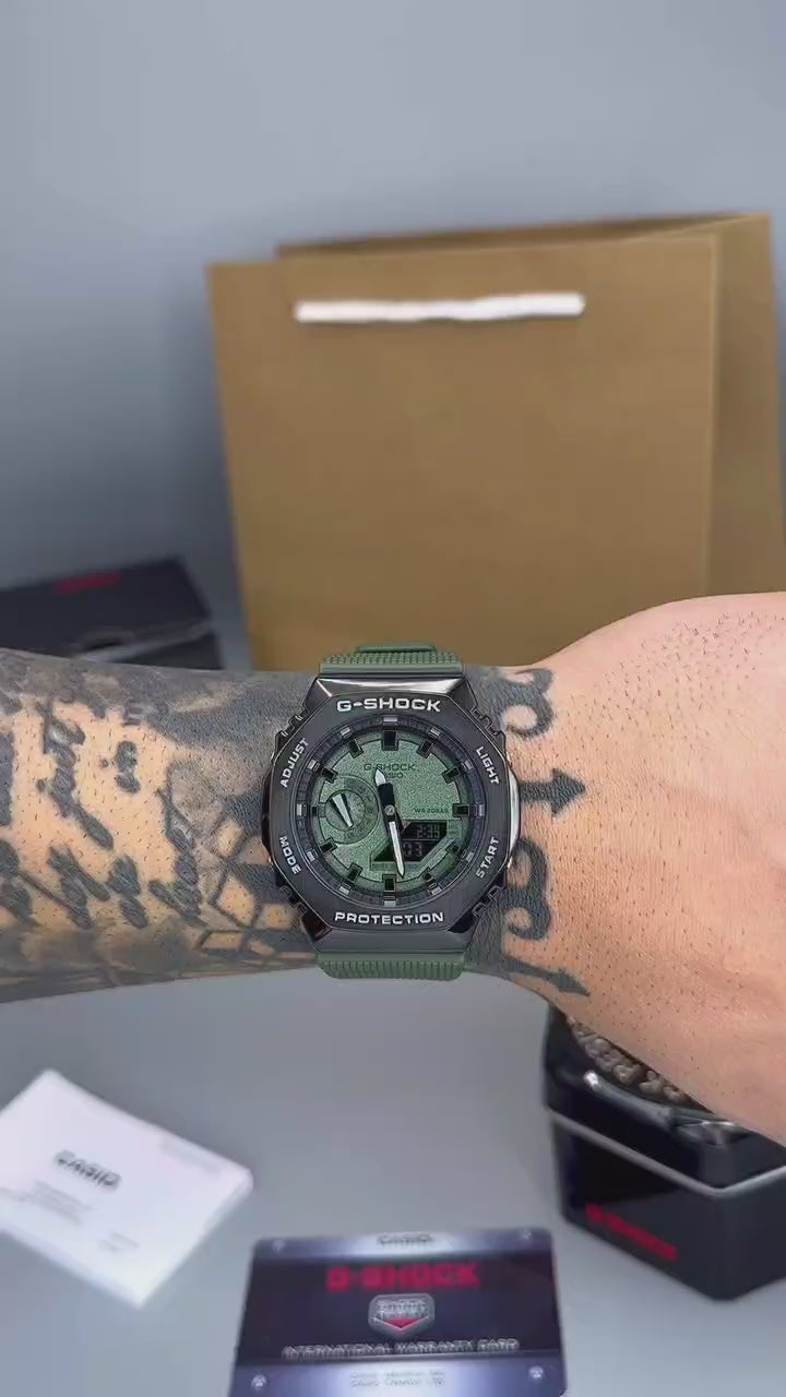 GM 2100 GREEN METAL BODY WATCH